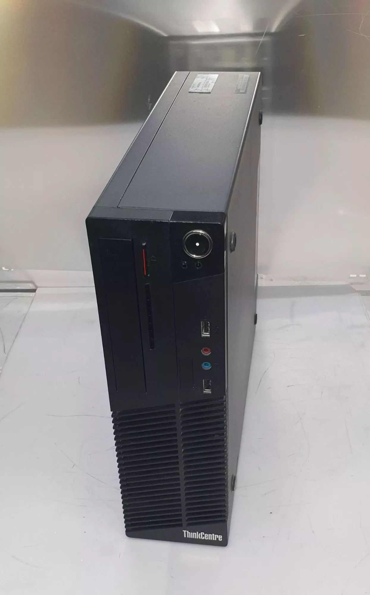 Serveur Lenovo M83
